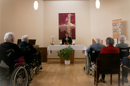 Gottesdienst im Andachtsraum